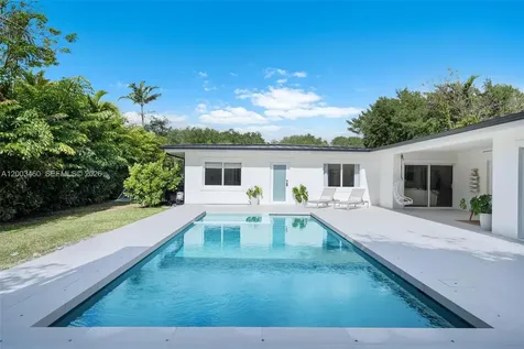 10235 SW 58th Court Pinecrest FL 33156