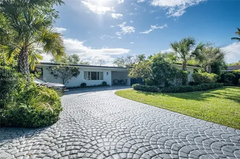 10235 SW 58th Court Pinecrest FL 33156