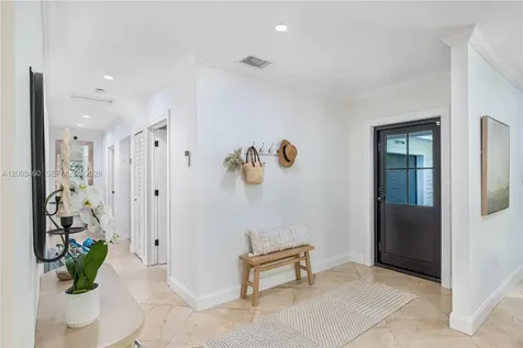 10235 SW 58th Court Pinecrest FL 33156