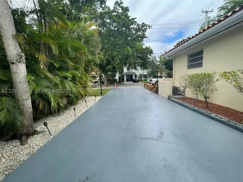 1556 San Benito Avenue Coral Gables FL 33134