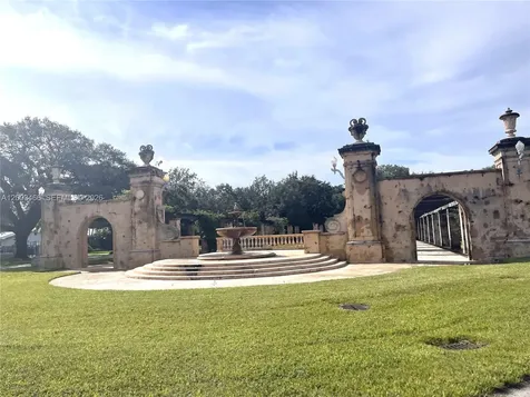 1556 San Benito Avenue Coral Gables FL 33134