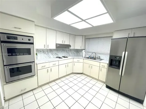 1556 San Benito Avenue Coral Gables FL 33134