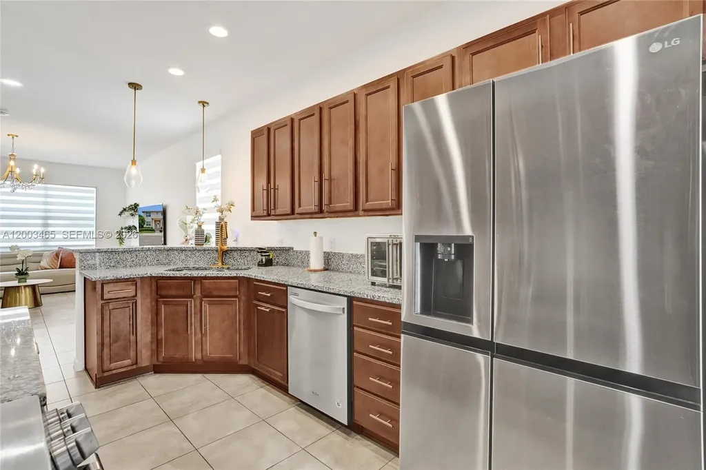 4002 Poinciana Lane Hollywood FL 33021