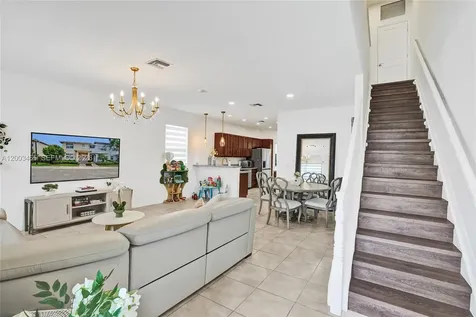 4002 Poinciana Lane Hollywood FL 33021