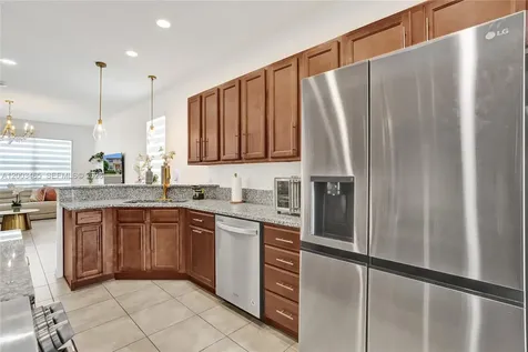 4002 Poinciana Lane Hollywood FL 33021