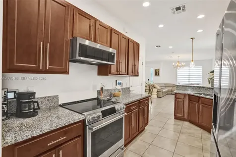 4002 Poinciana Lane Hollywood FL 33021