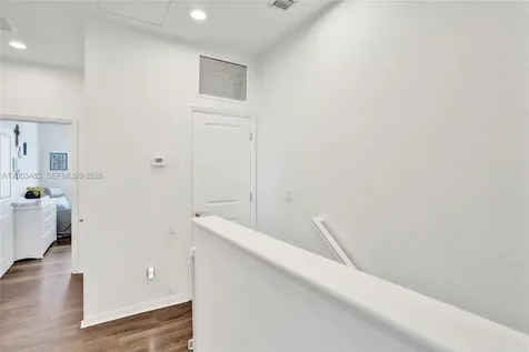 4002 Poinciana Lane Hollywood FL 33021