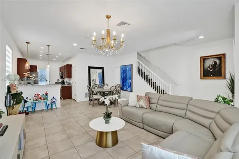 4002 Poinciana Lane Hollywood FL 33021