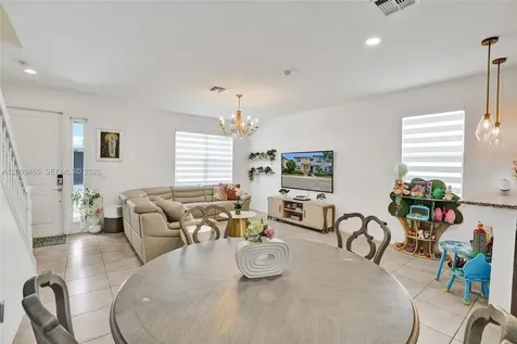 4002 Poinciana Lane Hollywood FL 33021