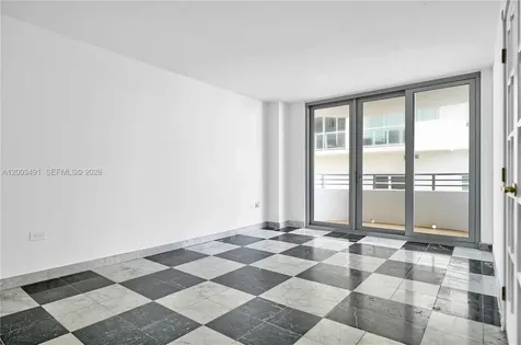 5555 Collins Avenue Miami Beach FL 33140