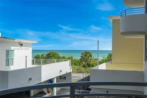 5555 Collins Avenue Miami Beach FL 33140