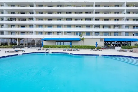 5555 Collins Avenue Miami Beach FL 33140