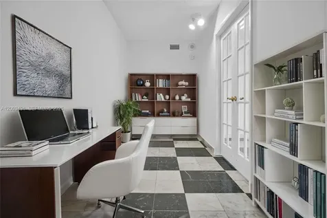 5555 Collins Avenue Miami Beach FL 33140