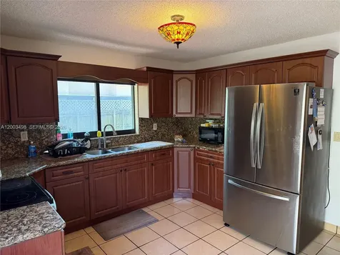 6010 NW 201st Lane Hialeah FL 33015
