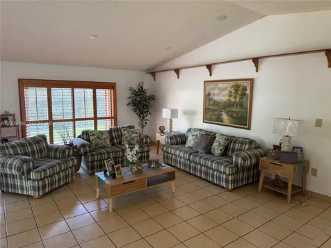 6010 NW 201st Lane Hialeah FL 33015