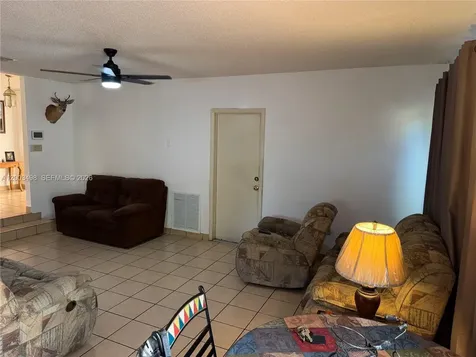 6010 NW 201st Lane Hialeah FL 33015