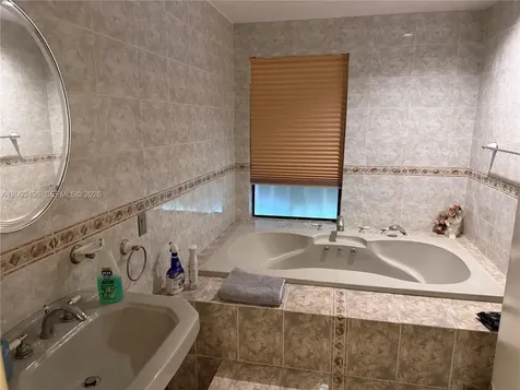 6010 NW 201st Lane Hialeah FL 33015