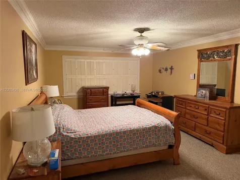 6010 NW 201st Lane Hialeah FL 33015