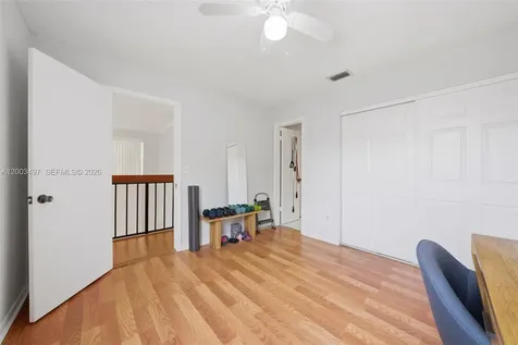 327 Ives Dairy Road Miami FL 33179