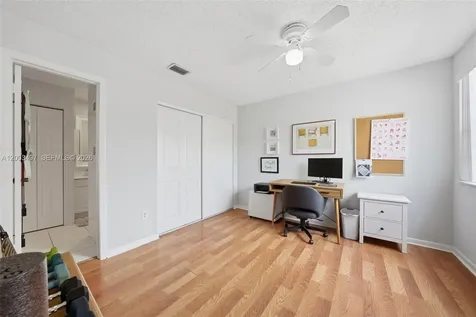 327 Ives Dairy Road Miami FL 33179