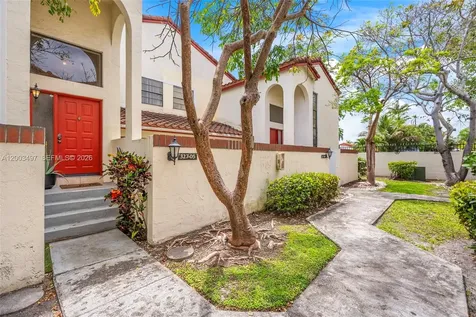 327 Ives Dairy Road Miami FL 33179