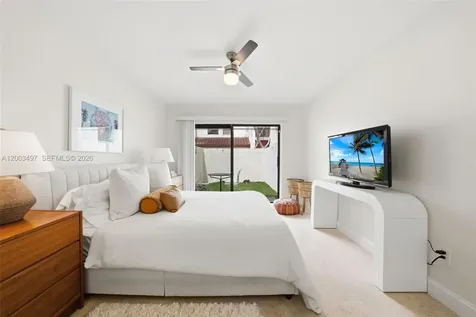 327 Ives Dairy Road Miami FL 33179