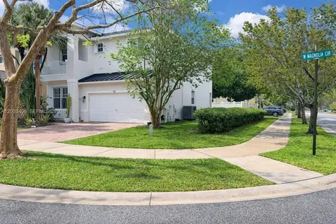 1131 W Magnolia Circle Delray Beach FL 33445