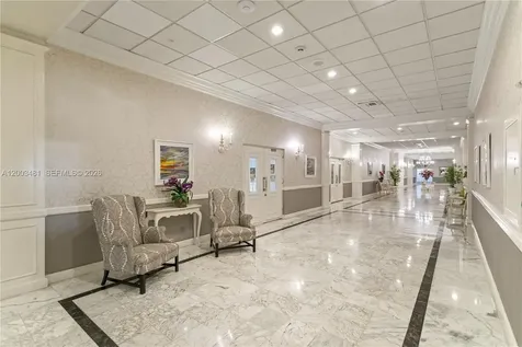 3800 S Ocean Drive Hollywood FL 33019
