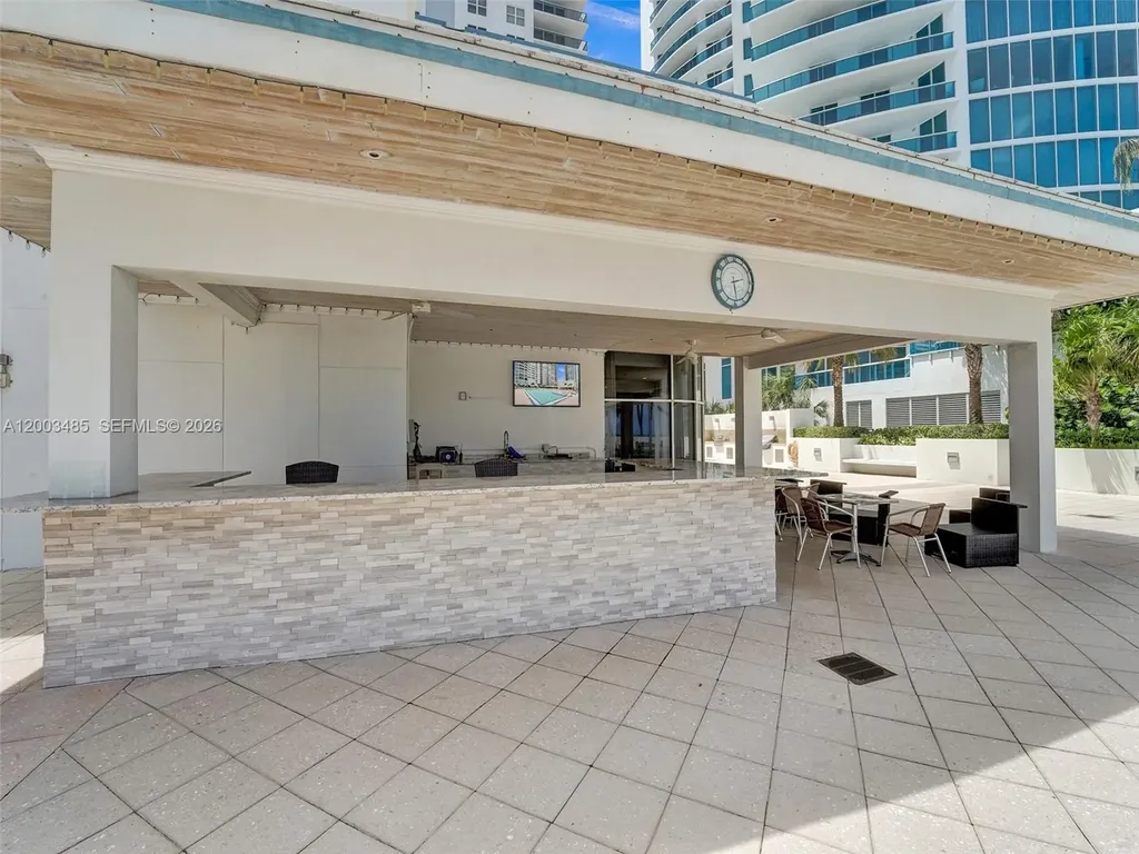 2751 S Ocean Drive Hollywood FL 33019