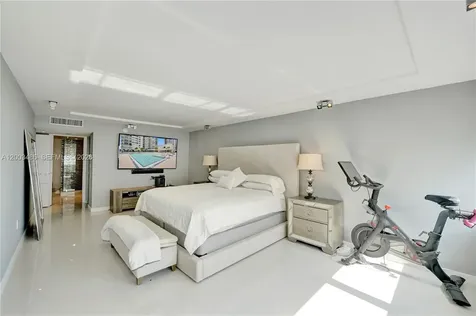 2751 S Ocean Drive Hollywood FL 33019
