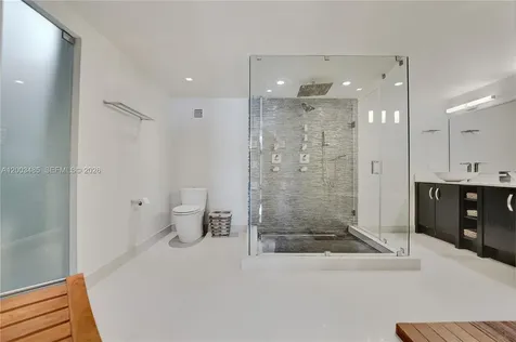 2751 S Ocean Drive Hollywood FL 33019