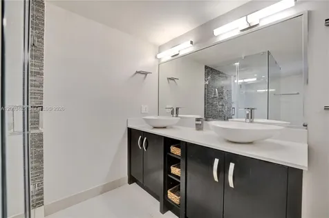 2751 S Ocean Drive Hollywood FL 33019