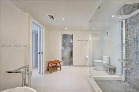 2751 S Ocean Drive Hollywood FL 33019