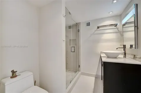 2751 S Ocean Drive Hollywood FL 33019