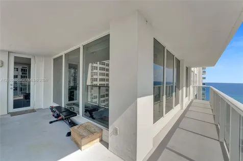 2751 S Ocean Drive Hollywood FL 33019