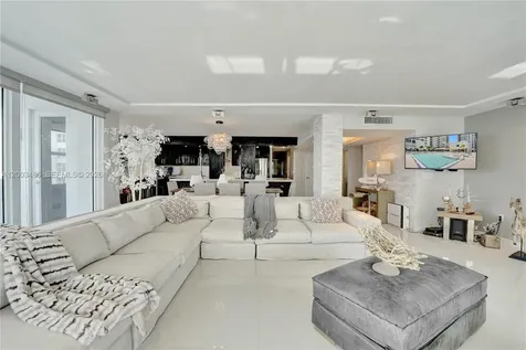 2751 S Ocean Drive Hollywood FL 33019