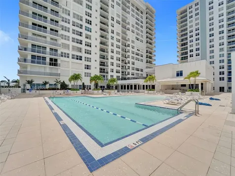 2751 S Ocean Drive Hollywood FL 33019