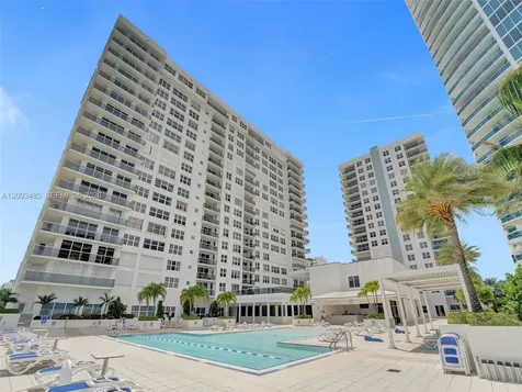 2751 S Ocean Drive Hollywood FL 33019