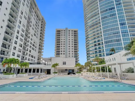 2751 S Ocean Drive Hollywood FL 33019