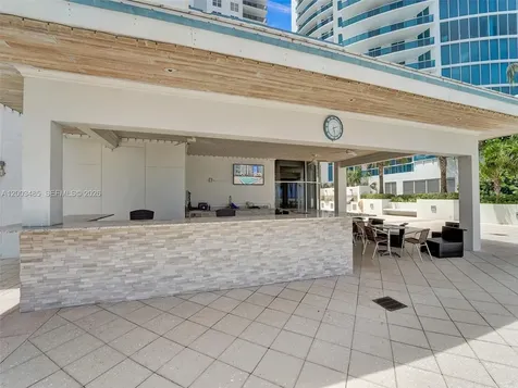 2751 S Ocean Drive Hollywood FL 33019