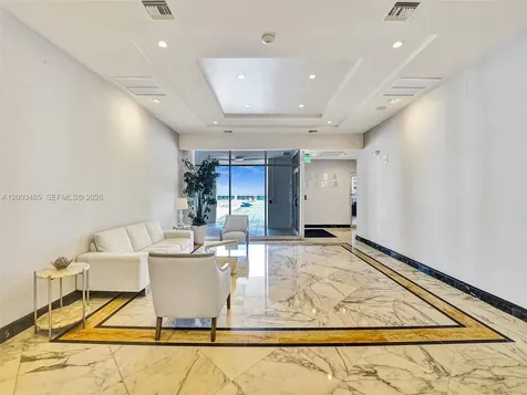 2751 S Ocean Drive Hollywood FL 33019