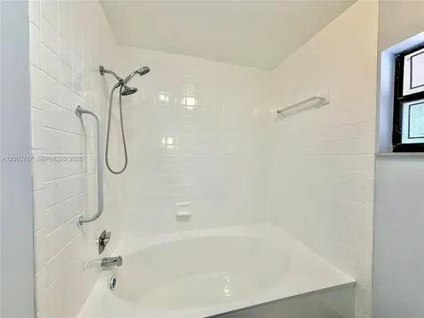 8176 Pine Circle Tamarac FL 33321