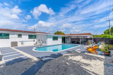 4211 W 8th Avenue Hialeah FL 33012