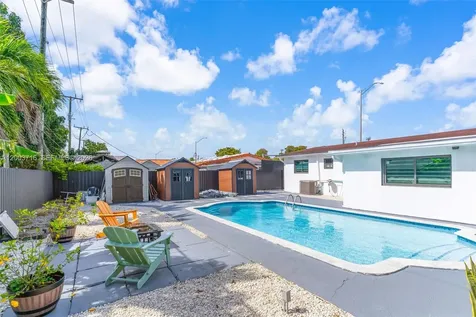 4211 W 8th Avenue Hialeah FL 33012
