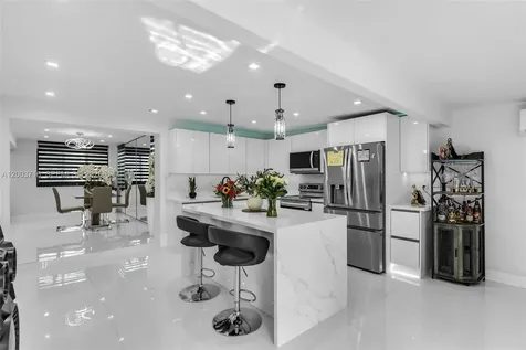 4211 W 8th Avenue Hialeah FL 33012