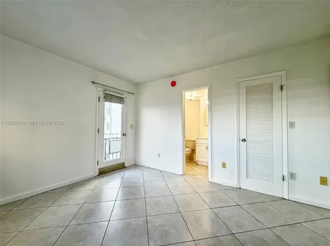 1340 Lincoln Road Miami Beach FL 33139