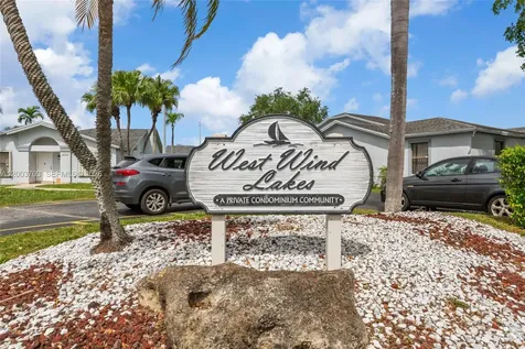6696 SW 152nd Place Miami FL 33193