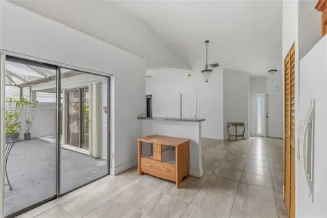 6696 SW 152nd Place Miami FL 33193