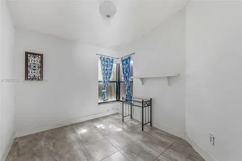 6696 SW 152nd Place Miami FL 33193