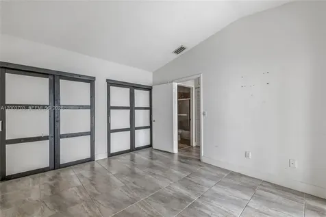 6696 SW 152nd Place Miami FL 33193
